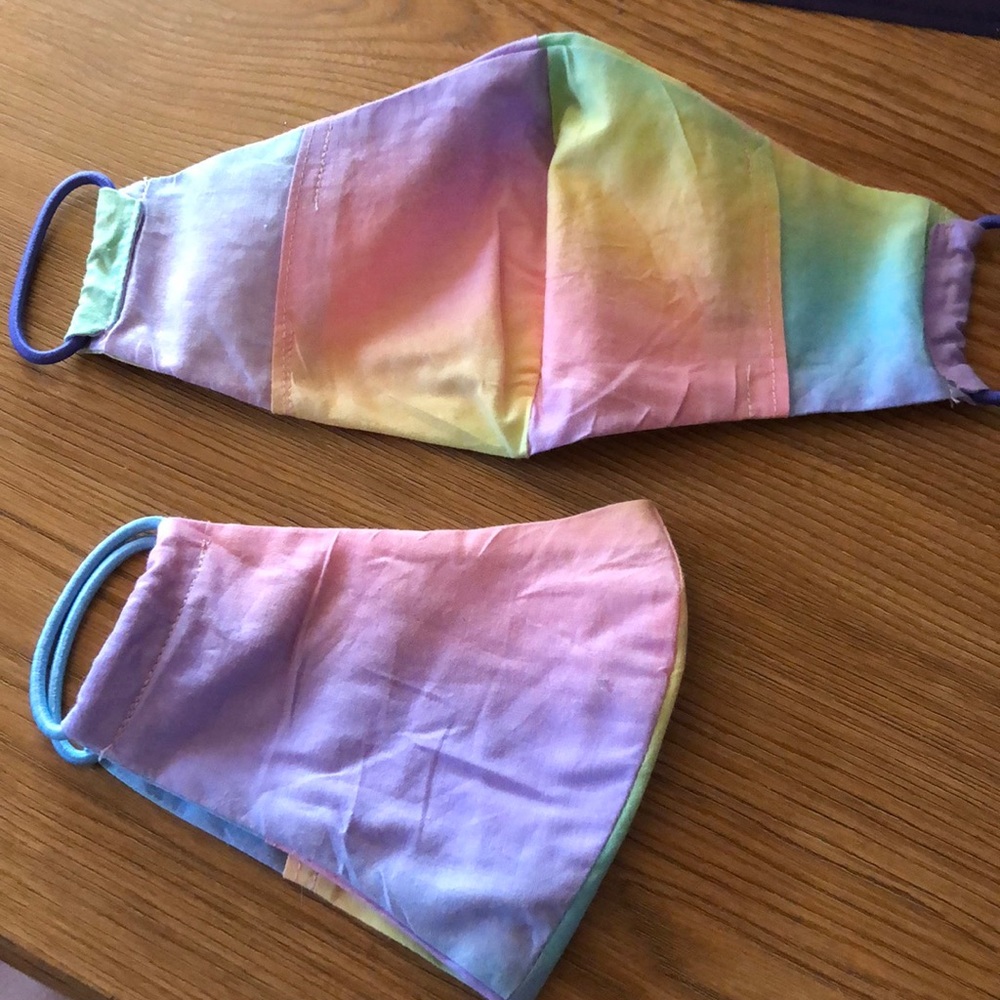 MASKS- has pocket for filter